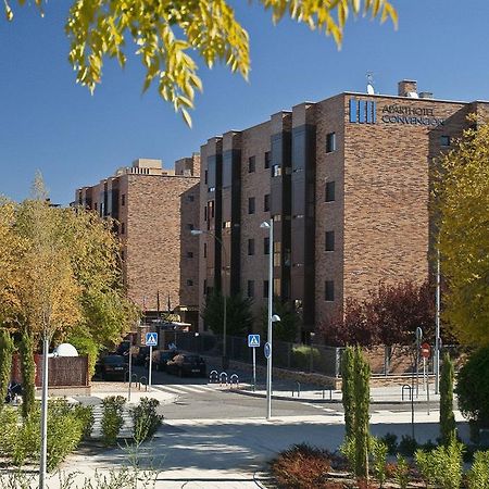 Aparthotel Convencion-Barajas Madrid Bagian luar foto